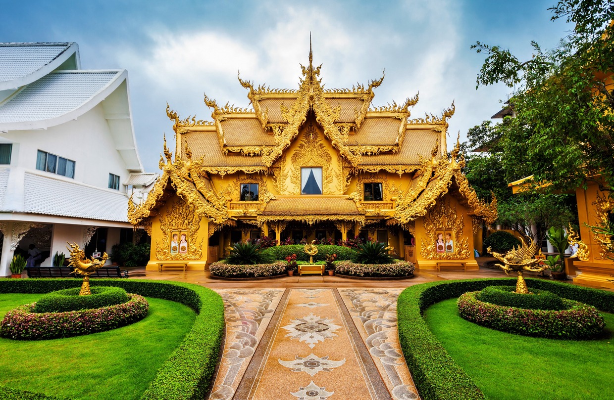 Golden Toilet of Wat Rong Khun