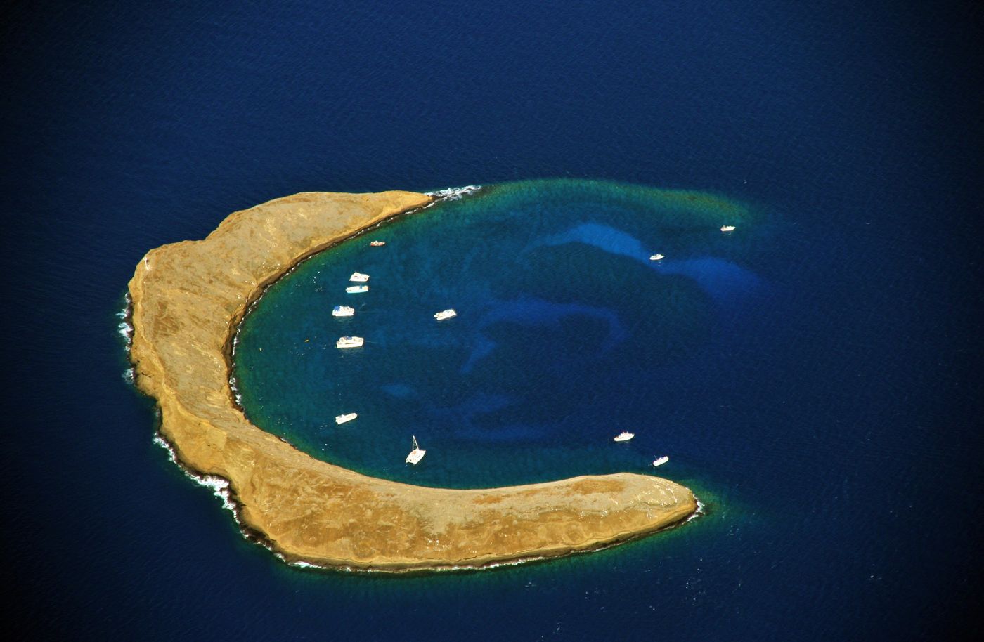 10 Uniquely Shaped Islands