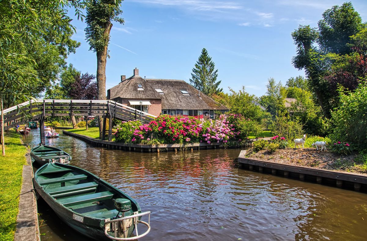 Giethoorn, a Town without Roads